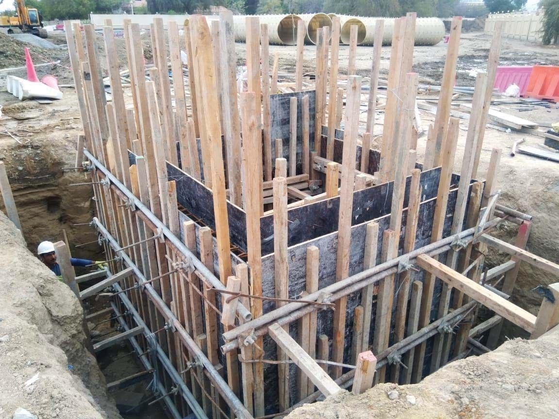 Timber shuttering for a circular reinforced-concrete TSE chamber under construction at Kalba City